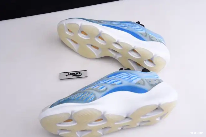 G54850 700 YEEZY IN GLOW DARK ADIDAS V3 THE 0704